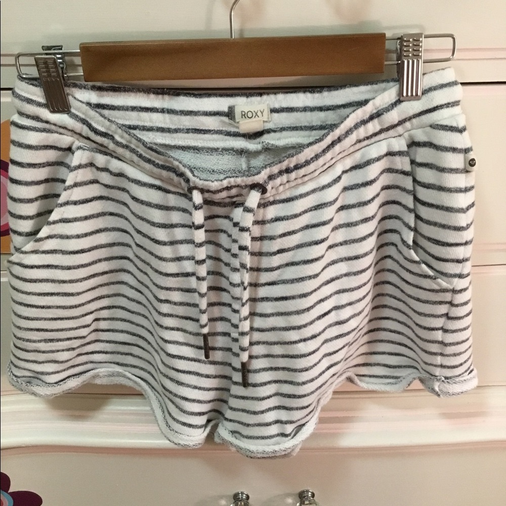 ROXY Shorts Trippin Stripes Collection